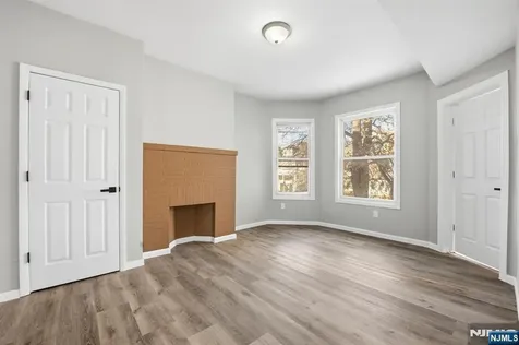 38 Mapes Avenue Newark NJ 07112