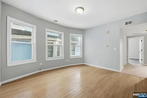 38 Mapes Avenue Newark NJ 07112