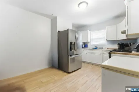 34 Leo Place Newark NJ 07108