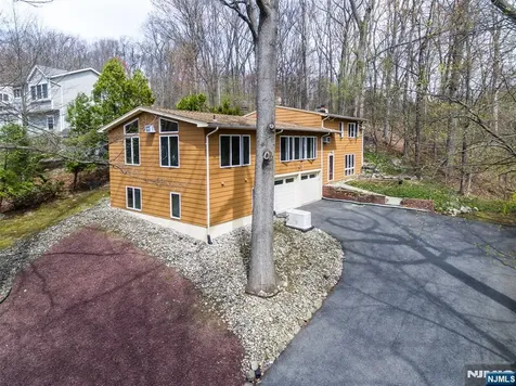 12 Ledgewood Trail Kinnelon Borough NJ 07405