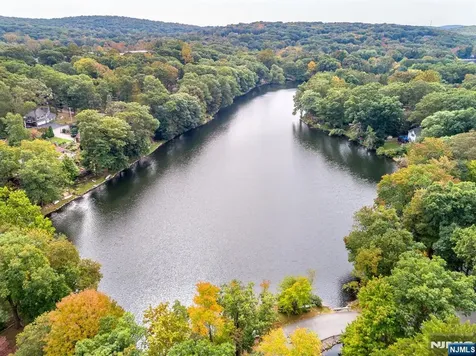 12 Ledgewood Trail Kinnelon Borough NJ 07405