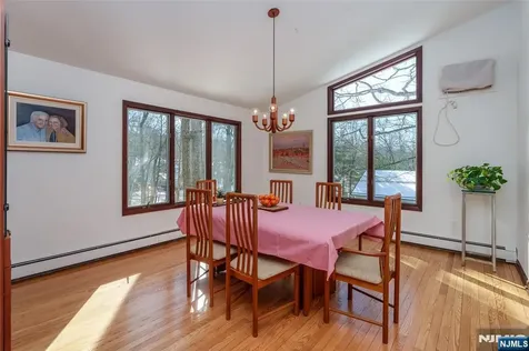 12 Ledgewood Trail Kinnelon Borough NJ 07405