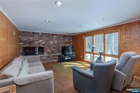 12 Ledgewood Trail Kinnelon Borough NJ 07405