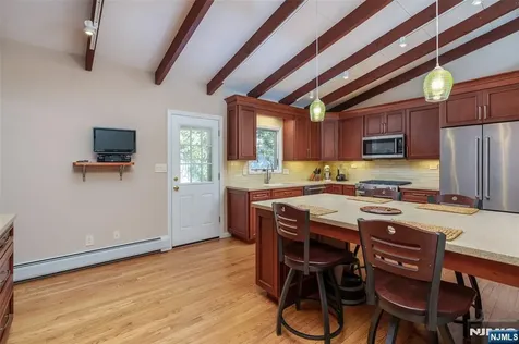 12 Ledgewood Trail Kinnelon Borough NJ 07405