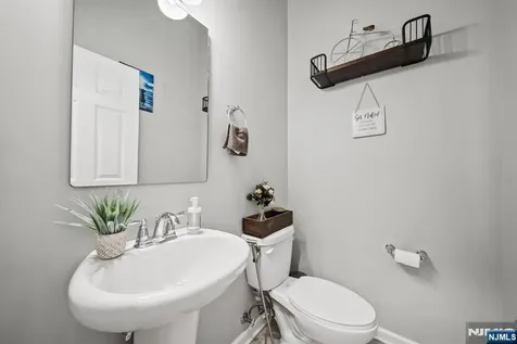 129 Truman Drive Wood Ridge NJ 07075