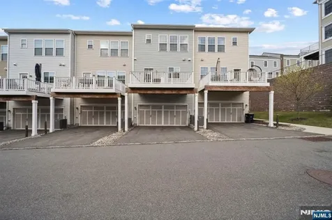 129 Truman Drive Wood Ridge NJ 07075