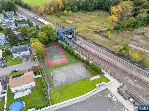 129 Truman Drive Wood Ridge NJ 07075