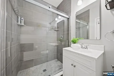 129 Truman Drive Wood Ridge NJ 07075