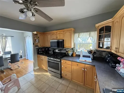 41 Stuyvesant Road Teaneck NJ 07666