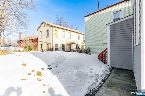 209 Taylor Street Orange NJ 07050