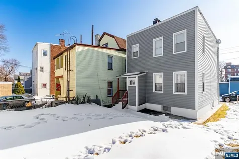 209 Taylor Street Orange NJ 07050