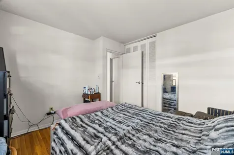 5306 Christopher Street Ramsey NJ 07446