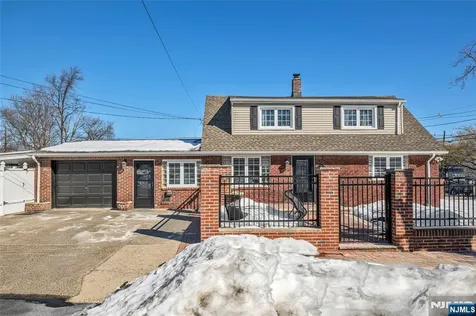 15 Furrey Place Paterson NJ 07522