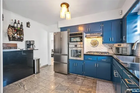 15 Furrey Place Paterson NJ 07522
