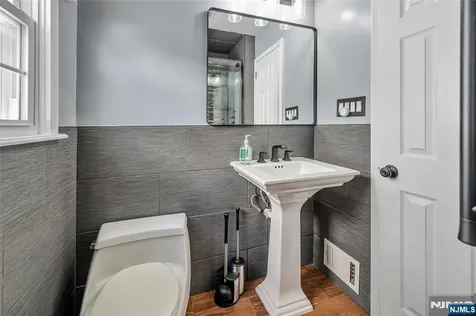 15 Furrey Place Paterson NJ 07522