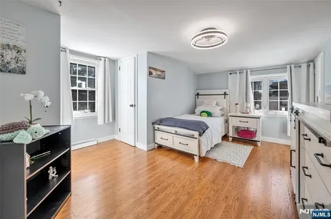 15 Furrey Place Paterson NJ 07522