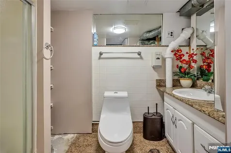 15 Furrey Place Paterson NJ 07522