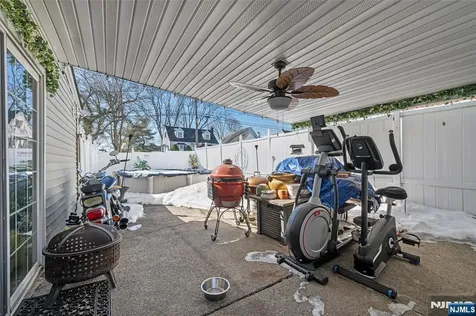 15 Furrey Place Paterson NJ 07522