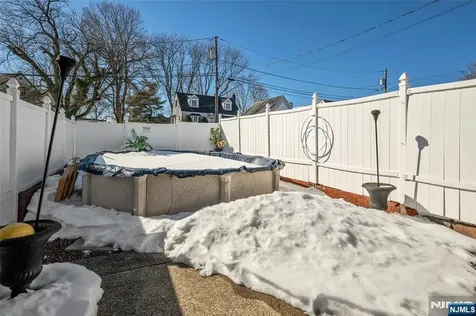 15 Furrey Place Paterson NJ 07522