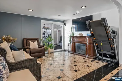 15 Furrey Place Paterson NJ 07522