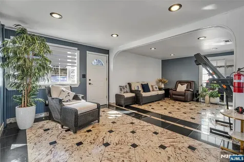 15 Furrey Place Paterson NJ 07522