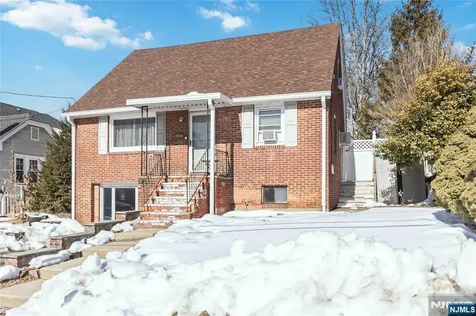 16 Seminole Avenue Dumont NJ 07628