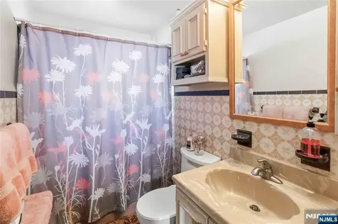 16 Seminole Avenue Dumont NJ 07628