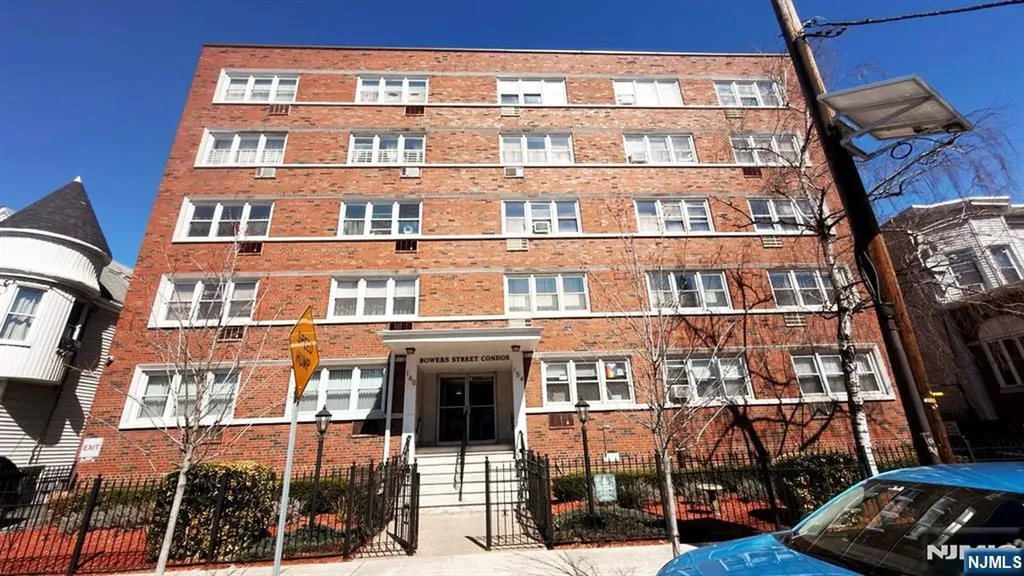154 Bowers Street Jersey City NJ 07307
