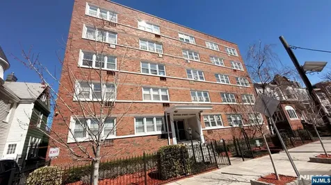 154 Bowers Street Jersey City NJ 07307