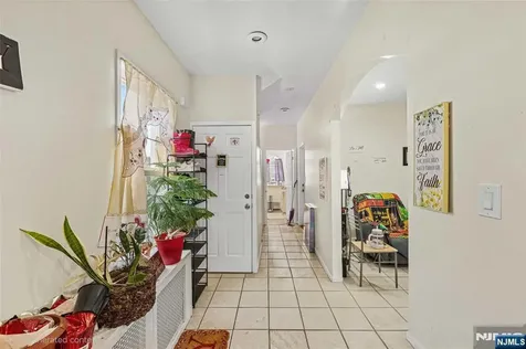 30 N 11th Street Newark NJ 07107