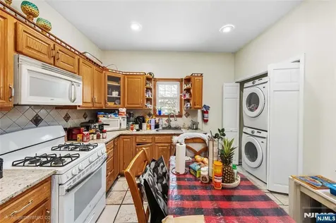 30 N 11th Street Newark NJ 07107