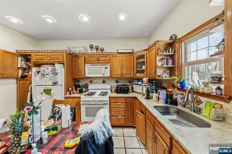 30 N 11th Street Newark NJ 07107