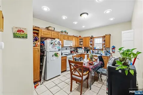 30 N 11th Street Newark NJ 07107