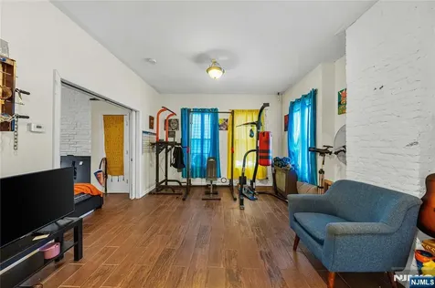 30 N 11th Street Newark NJ 07107
