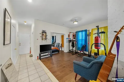30 N 11th Street Newark NJ 07107