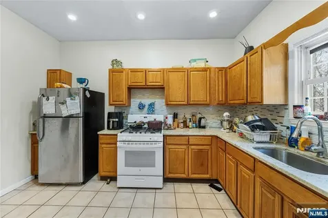 30 N 11th Street Newark NJ 07107