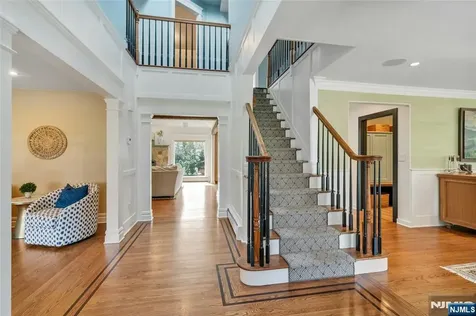 7 Deerhill Drive Ho-Ho-Kus NJ 07423