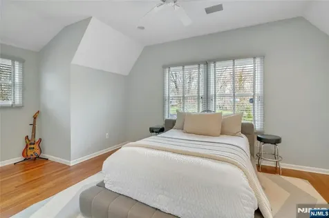7 Deerhill Drive Ho-ho-kus NJ 07423