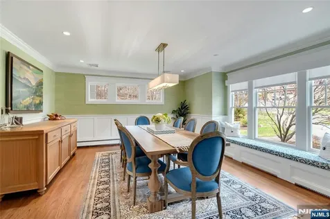 7 Deerhill Drive Ho-ho-kus NJ 07423