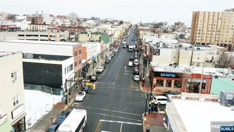 6110 Bergenline Avenue West New York NJ 07093