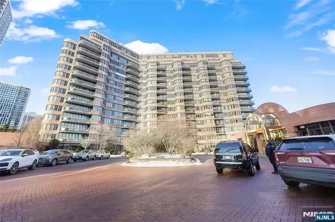 100 Winston Drive Cliffside Park NJ 07010