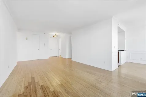 100 Winston Drive Cliffside Park NJ 07010