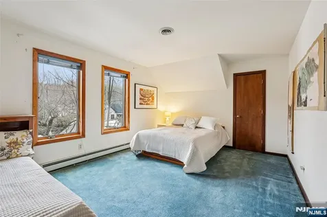 707 Horseshoe Trail Franklin Lakes NJ 07417