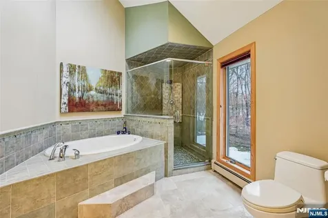 707 Horseshoe Trail Franklin Lakes NJ 07417