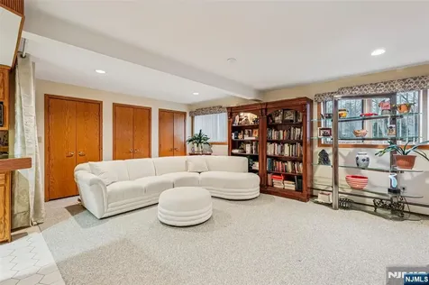 707 Horseshoe Trail Franklin Lakes NJ 07417