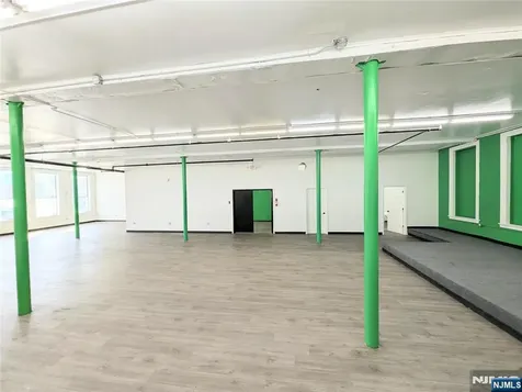 207 Market Street Paterson NJ 07505