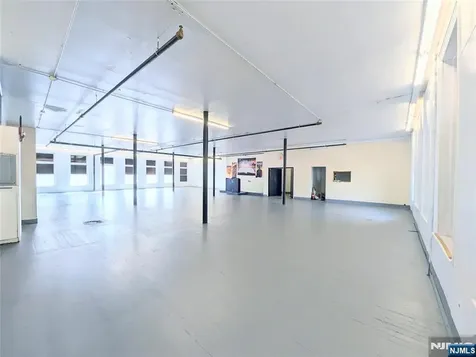 207 Market Street Paterson NJ 07505