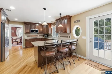 4 Lindeman Avenue Closter NJ 07624