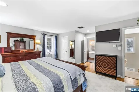 4 Lindeman Avenue Closter NJ 07624