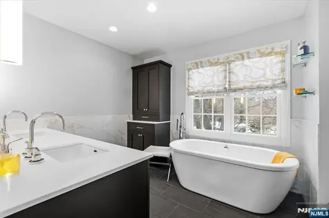 4 Lindeman Avenue Closter NJ 07624
